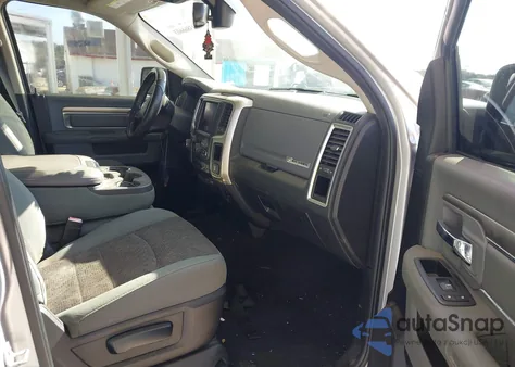 2018 Ram 1500 Big Horn 4X2 6'4 Box from USA, damaged, VIN 1C6RR6GT2JS105345